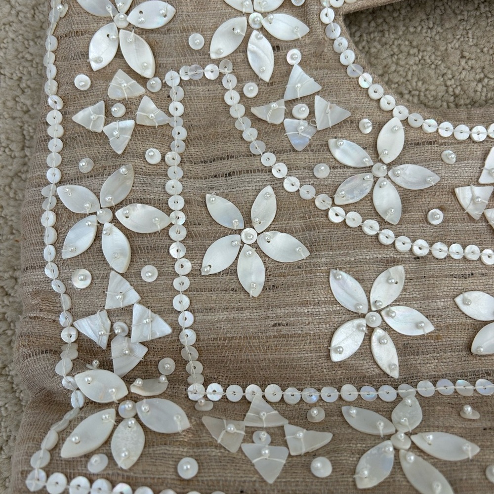 Beaded Floral Handheld Clutch Bag in Beige Linen - Picture 2 of 9